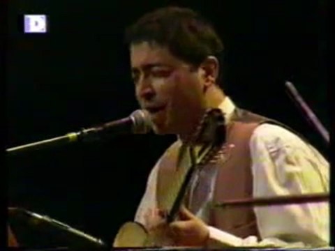 Yeni Türkü - Manolis ( turkcerock.net)