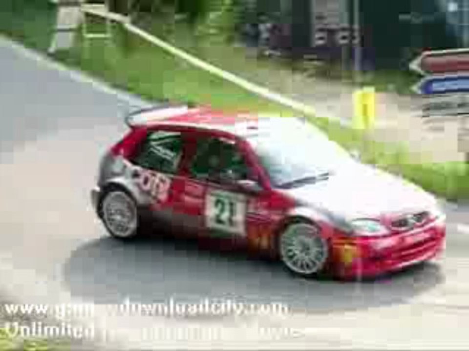 Car videos - Citroen Misses Wheels