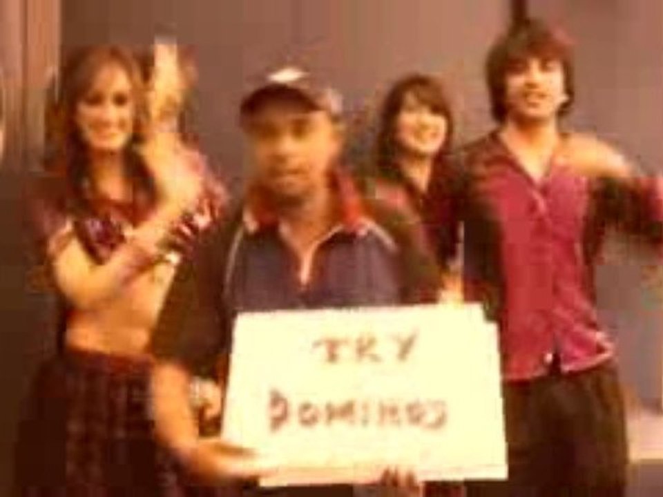 Dominos Pizza - Chicken Tikka Pizza