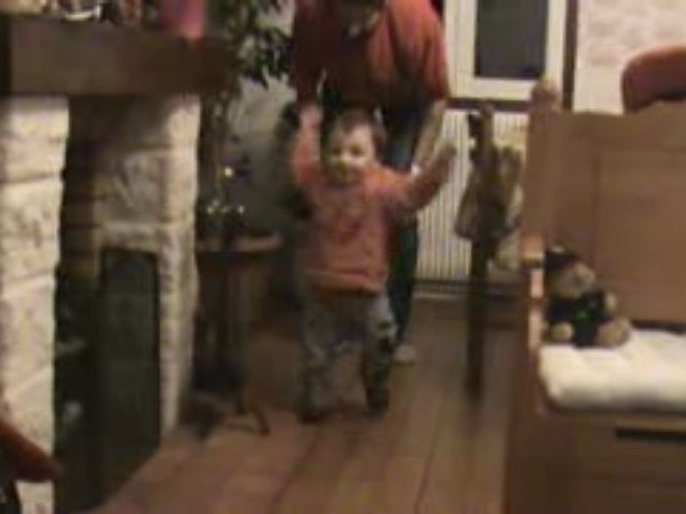 Premiers pas d'axel suite