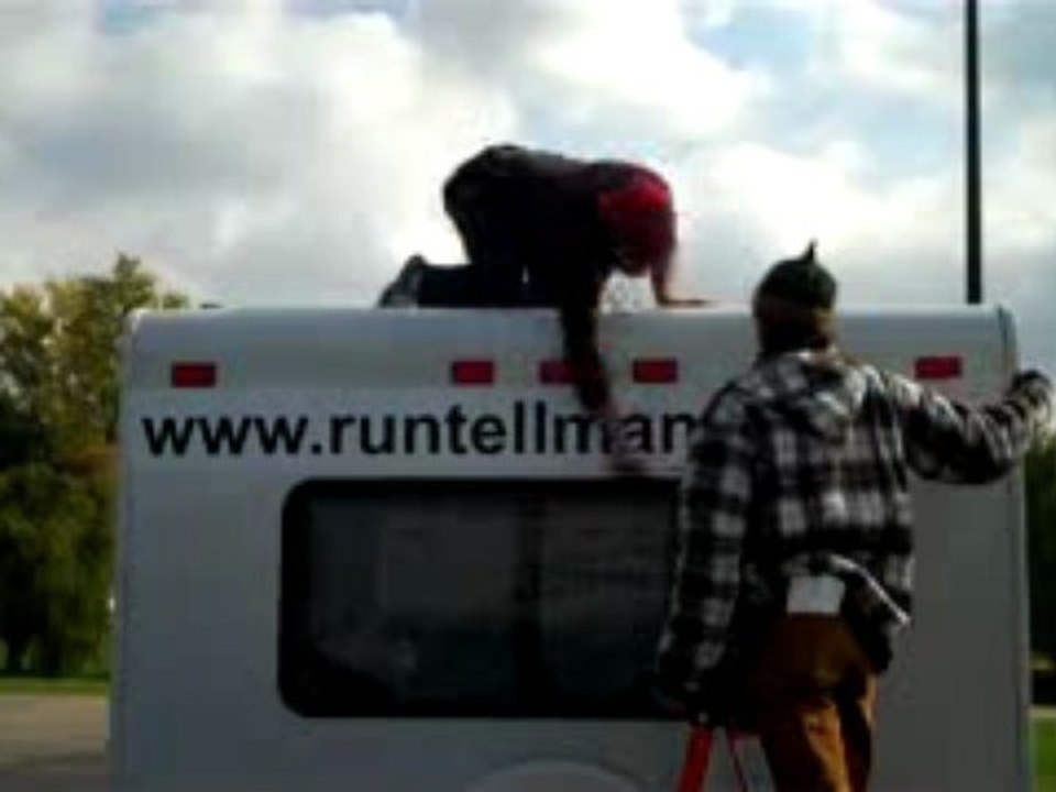 RunTellmanRun Day 58 Sponsored by Vibram Five Fingers