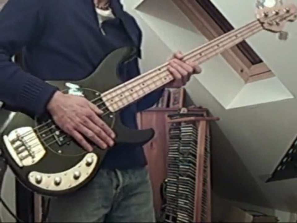 radiohead-paranoid android-bass cover