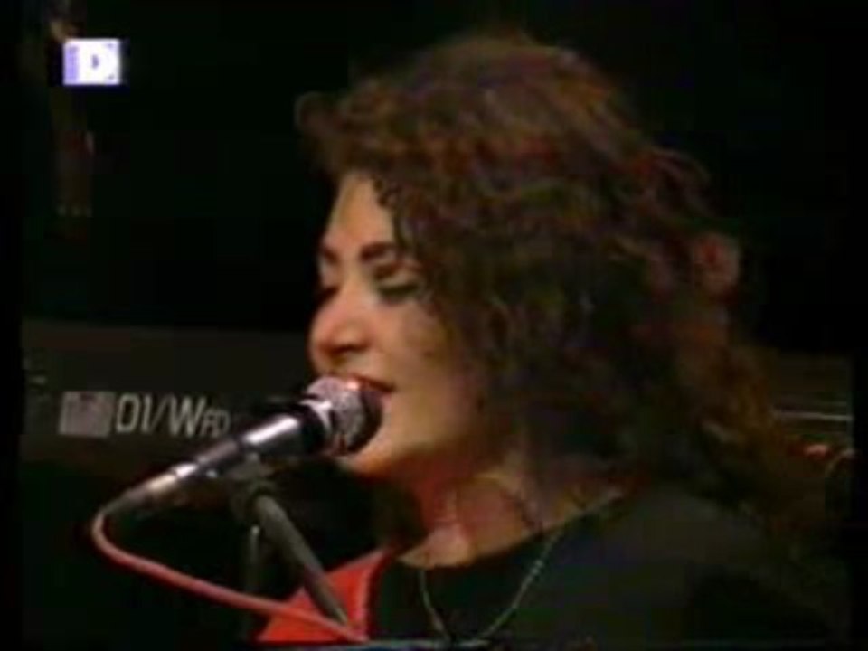 Yeni Türkü - Telgraf (www.turkcerock.net)