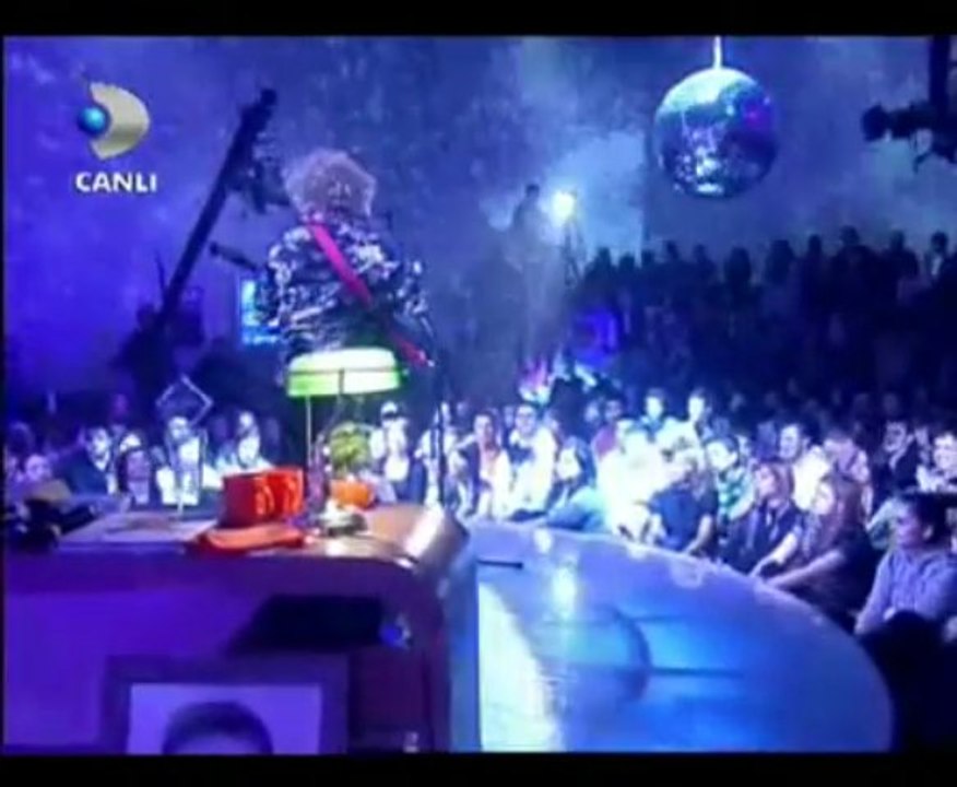 Yeni Türkü - Çember (www.turkcerock.net)