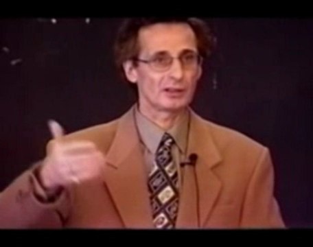 Les illuminatis conference de Pierre Gilbert Partie N°002