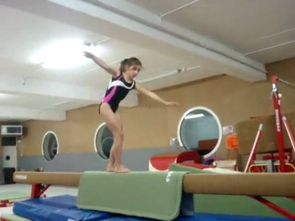 gym barre poutre saut