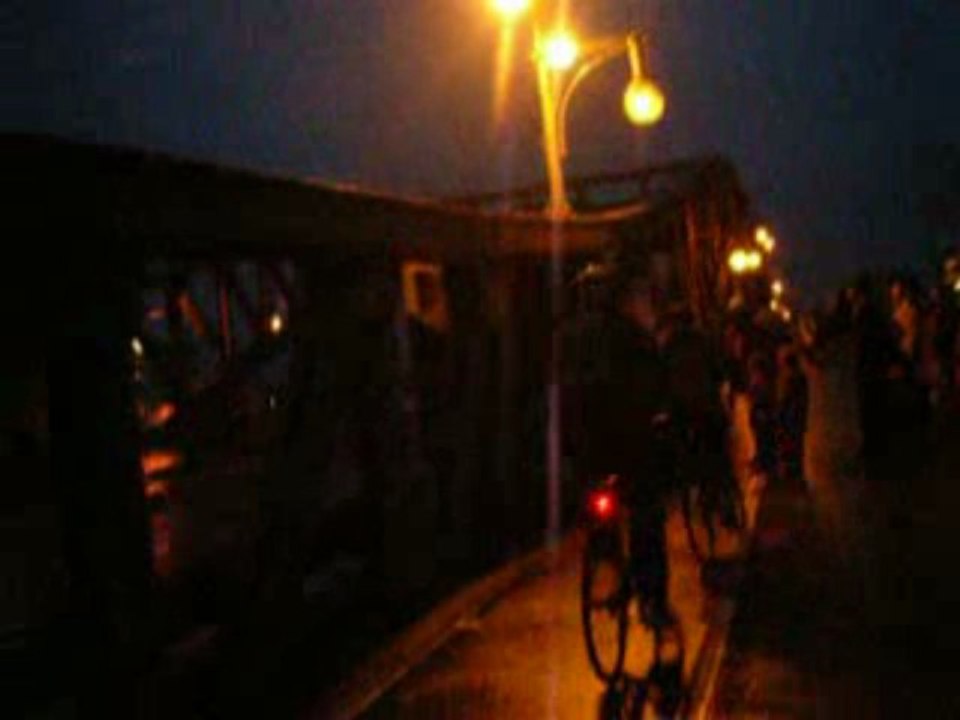 VUE DE L ENDROIT OU LE MUR EST TOMBER POUR LA PREMIERE FOIS