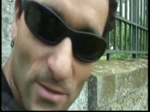 EXCLU C+ : PAPARAZZIS les methodes chocs 1.5