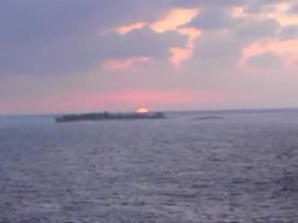 Couché de soleil sur le Norwegian Sky  au large des Bahamas