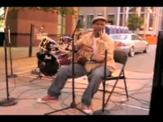 Keon Bryce Performs "On The Corner" Live