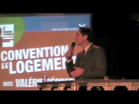 L'UNEF remet prix de la destruction à Pécresse et Devedjian