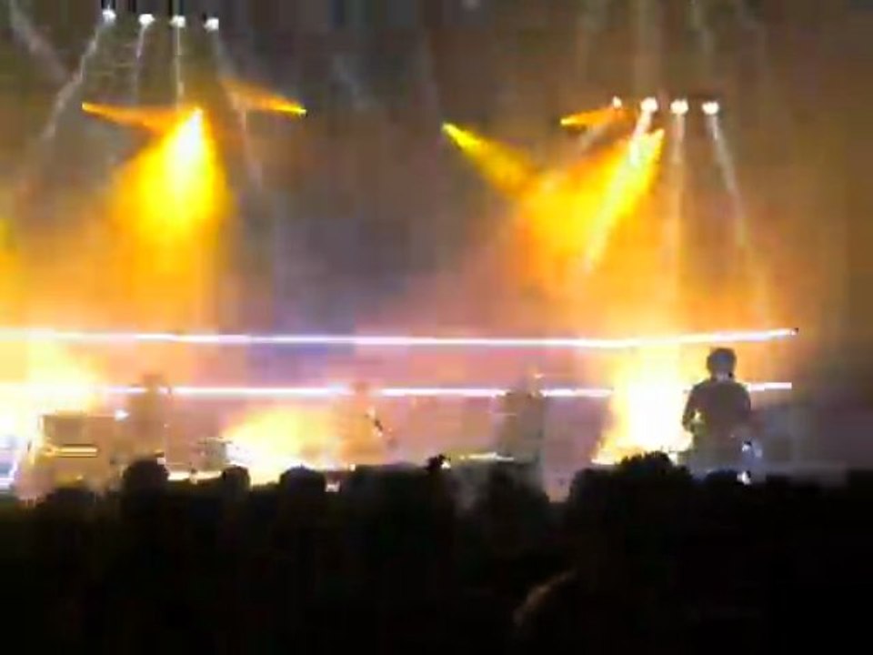 Twist and Shout - Ghinzu @ Transbordeur