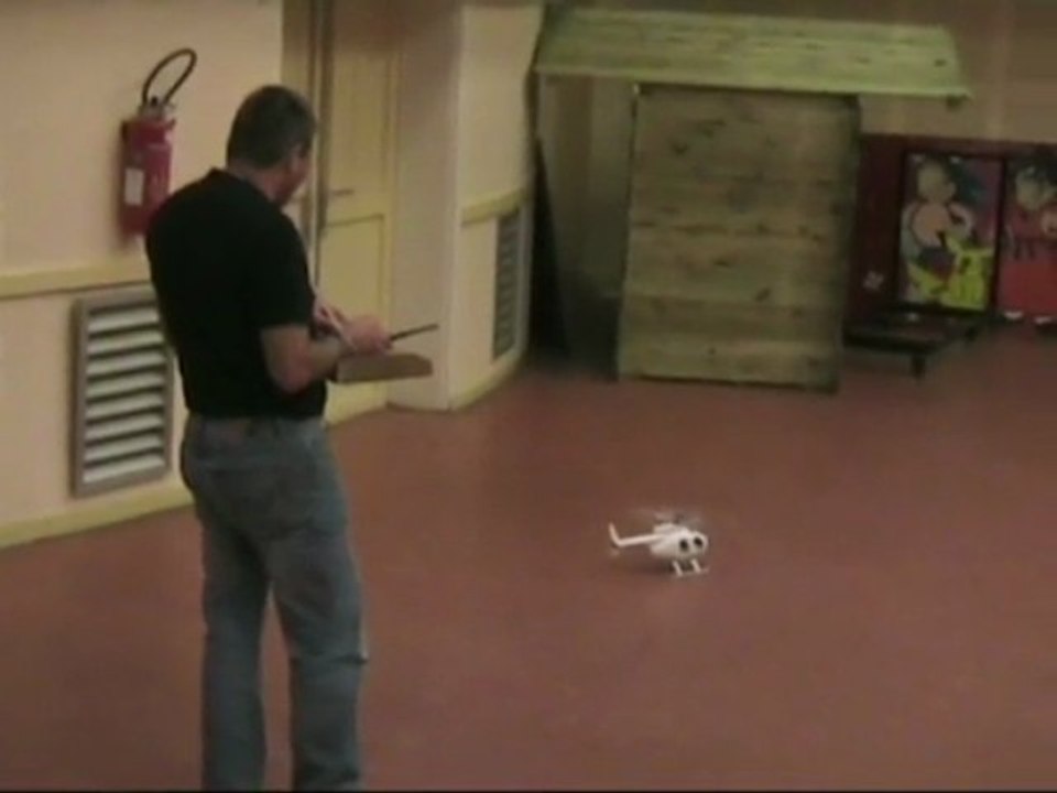 Ep200 dans fuselage de Hugues 500