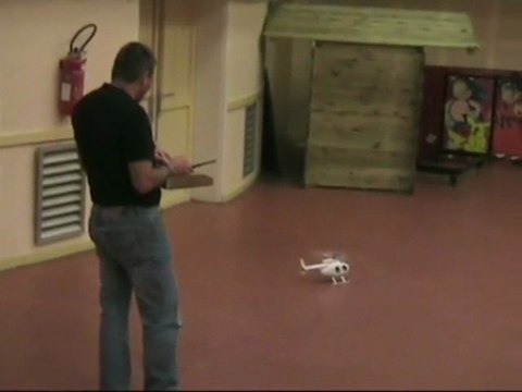 Ep200 dans fuselage de Hugues 500