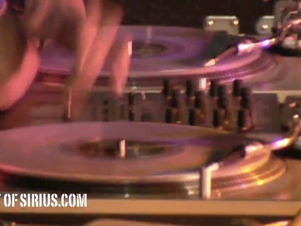 DJ NELSON • 10 ANS STREEATBEATS @ Molodoï