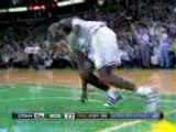 NBA Rajon Rondo sends a floater to Garnett for the alley-oop