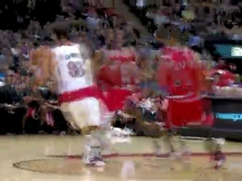 NBA Jose Calderon dishes to DeMar DeRozan, who finshes the p