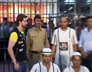 Mughda puts Madhur Behind Bars!!!