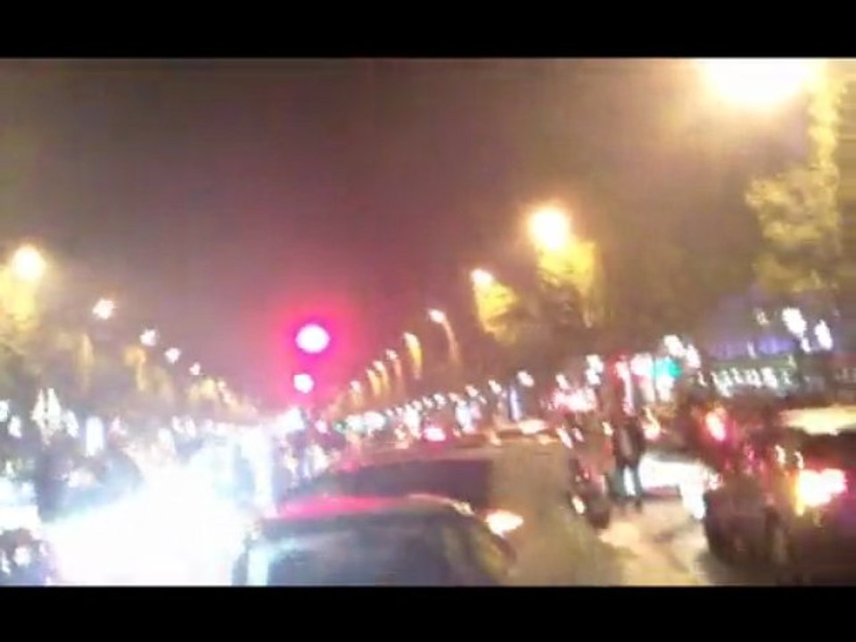 défilé grandiose a paris (champ élysée 2009).malki hachimi