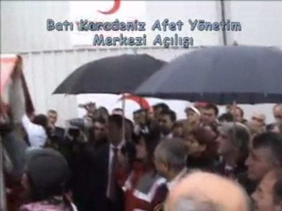 kızılay ekibi 3 dakikada kuruyor