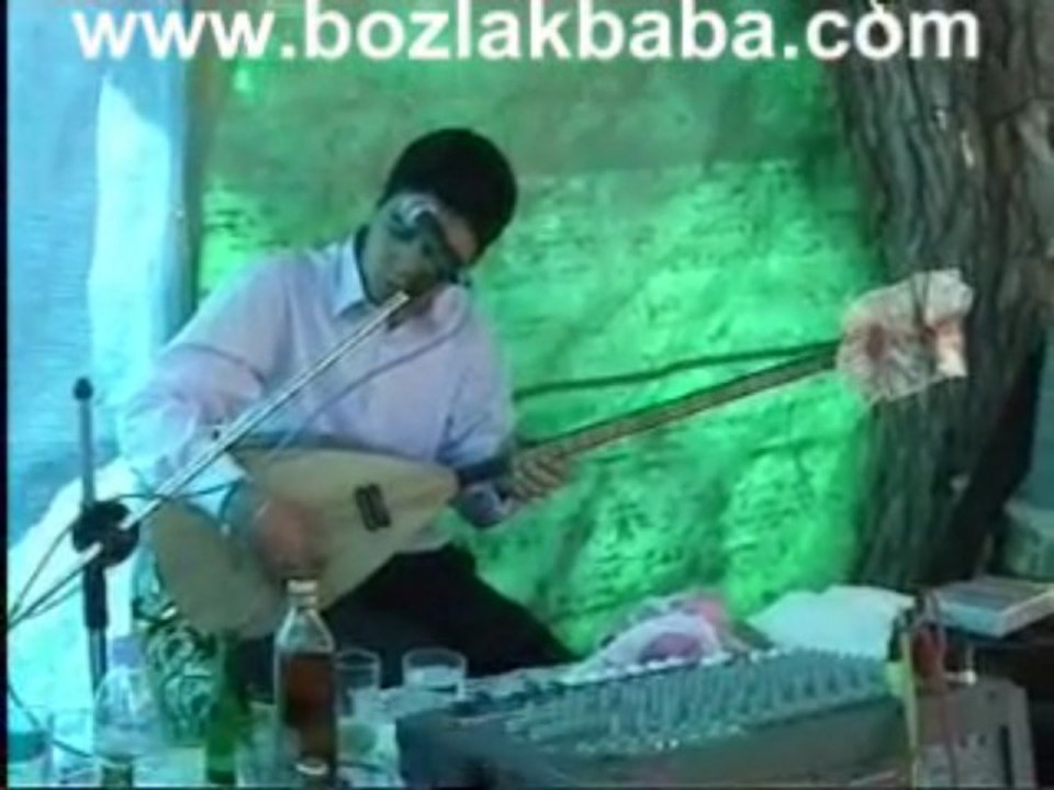 Neset Celebi-Sad Olupda Gulmuyor
