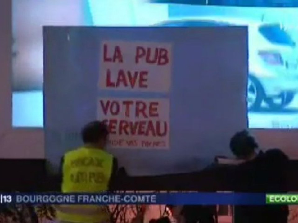 Premiere action du collectif "Dijon non à la pub"