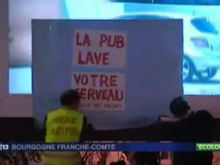 Premiere action du collectif "Dijon non à la pub"
