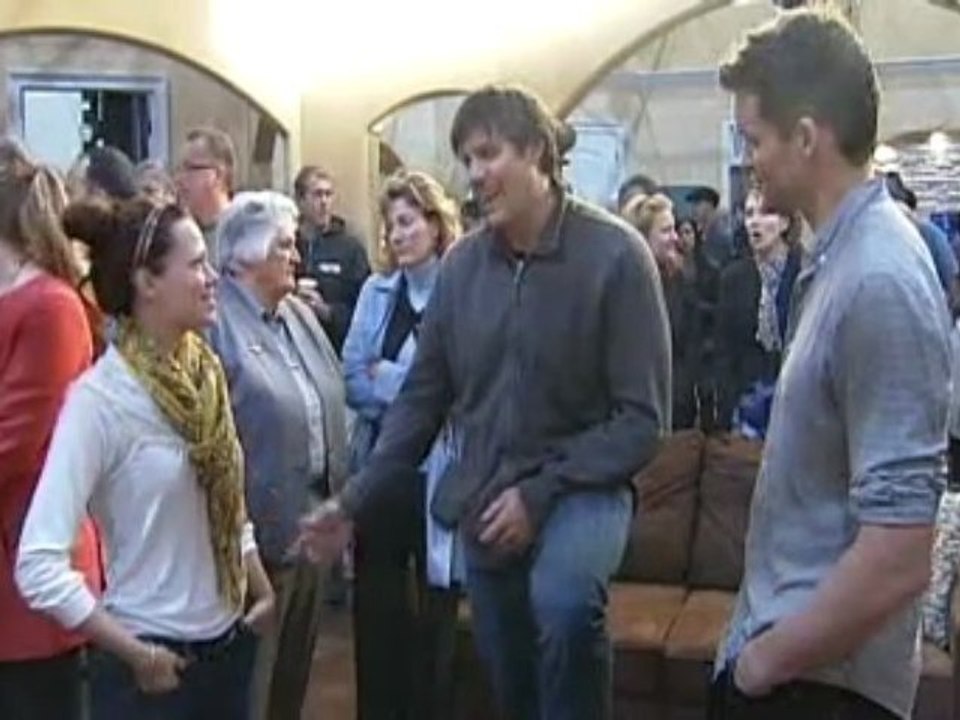 Governor Perdue visits One Tree Hill set
