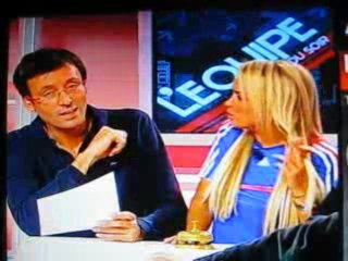 VIRGINIE CAPRICE 4e SUR L'EQUIPE TV 12/11/09