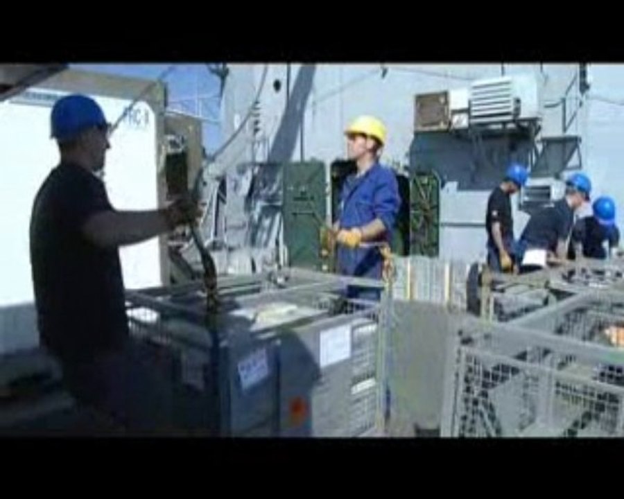 Que deviennent les navires militaires retirés du service ?