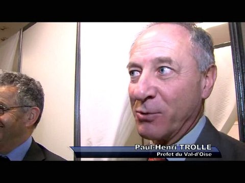 ITW prefet val d'oise grippe A