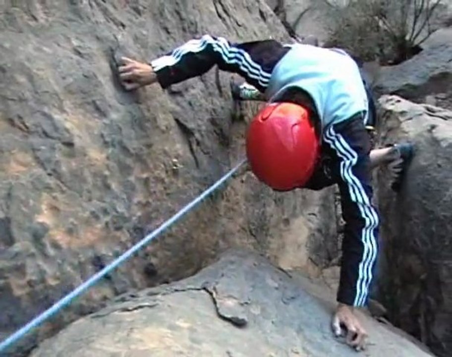Escalade à l'Assekrem, massif du Hoggar