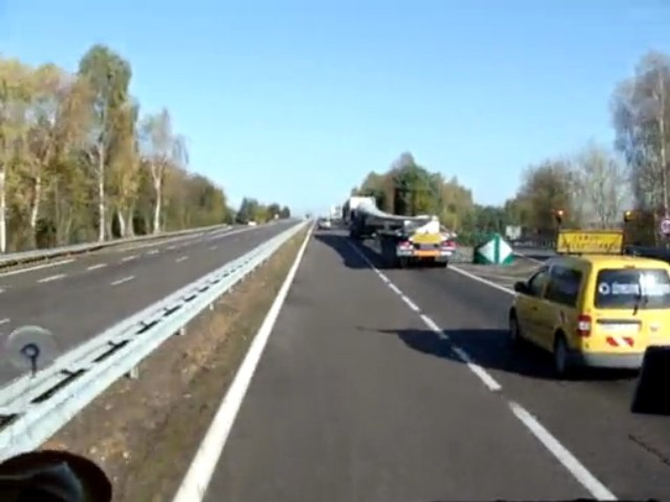 2009.11.09. Convoi d'éoliennes espagnoles, en bretagne.