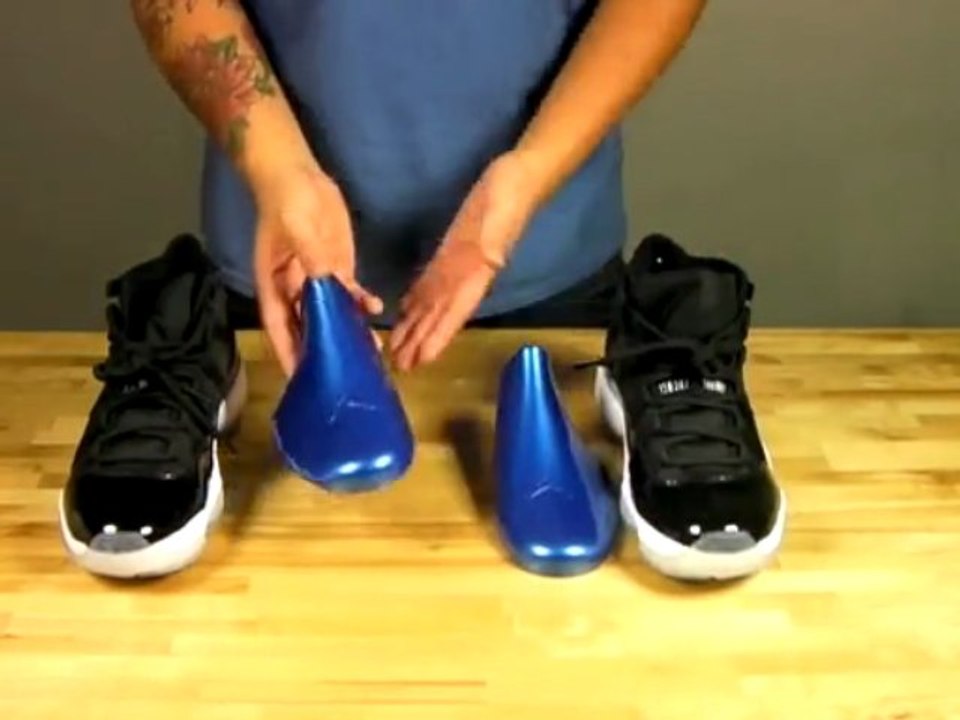 Air Jordan XI Space Jam 2009
