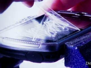 Samsung Moment - Screen Scratch Test