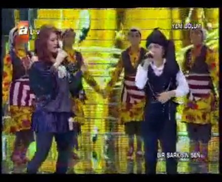 Halil Yılmaz - Püsküllüdür Püsküllü ( Bir Şarkısın Sen )