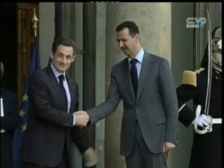 في باريس..الأسد يدير ظهره لنتنياهو