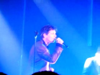 A-Ha Stay on these roads concert Paris 10-11-09