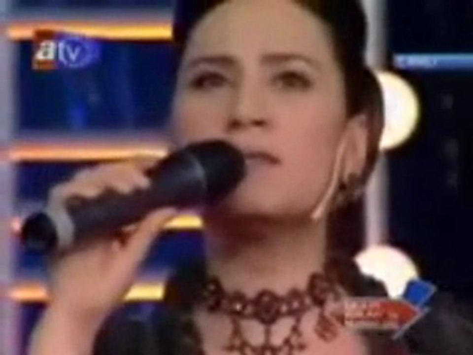 Azerin ♫ Ey Turanım!