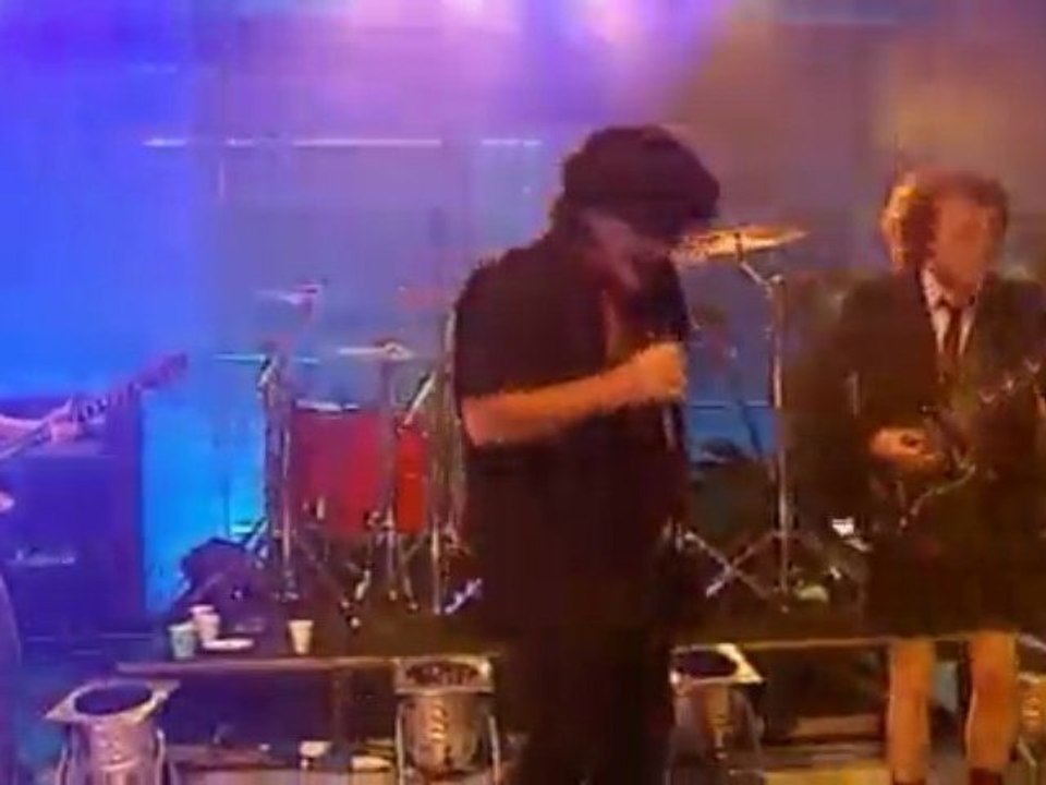 Gone Shootin' - AC/DC - Vidéo Dailymotion