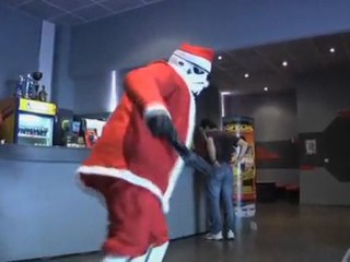 Petit Papa Trooper – Dancing Stormtrooper