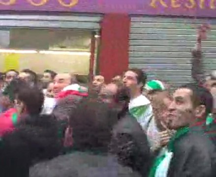 Barbes Egypte-Algerie Marlboro 3 euros