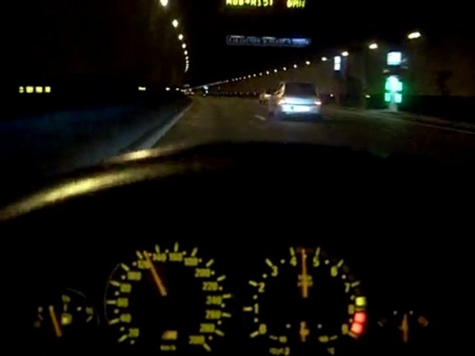 supersprint race bmw m3 e46..... tunnel...