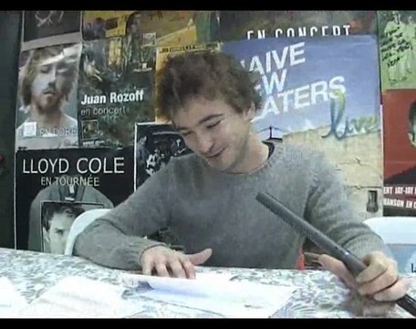 Renan Luce répond aux questions de ses potes de lycée