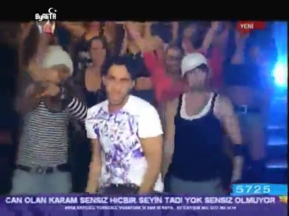 İsmail YK - Haydi Bastir 2010 ( Orjinal Klip)  [HQ]