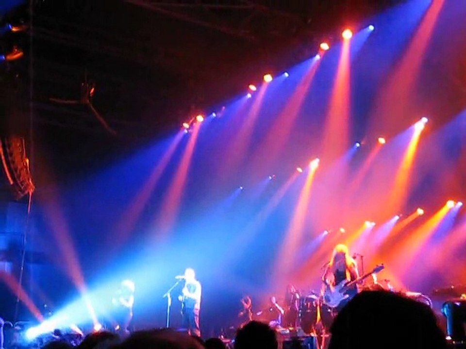 3- Moby : Extreme Ways (live @ Zenith le 13/11/2009)