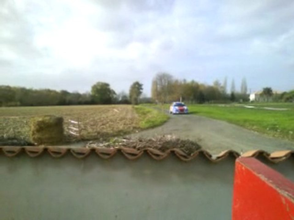 passage Bertrand Pierrat vainqueur moderne rallye d'automne