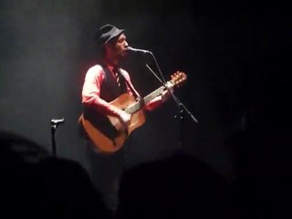 Charlie Winston - beat box & kick the bucket