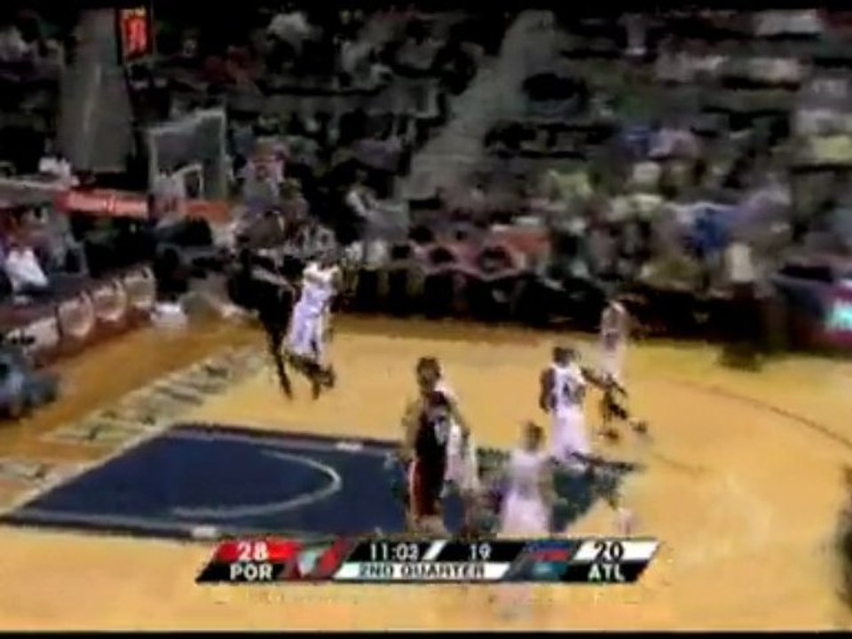 NBA Steve Blake throws an amazing pass to Martell Webster, w