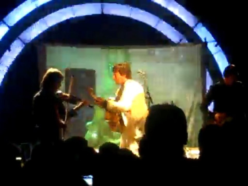 Thomas Dutronc "J'aime plus Paris" Live